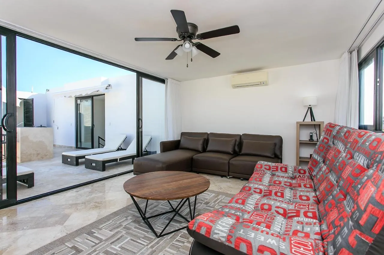 A-Nah Apartments, Rooftop Pool, Walking Distance To 5Th Avenue Playa del Carmen Apartment