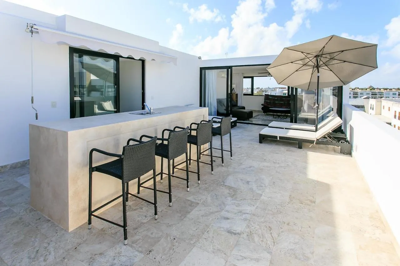 Apartment A-Nah Apartments, Rooftop Pool, Walking Distance To 5Th Avenue Playa del Carmen