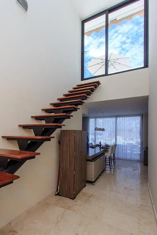A-Nah Apartments, Rooftop Pool, Walking Distance To 5Th Avenue Playa del Carmen Apartment