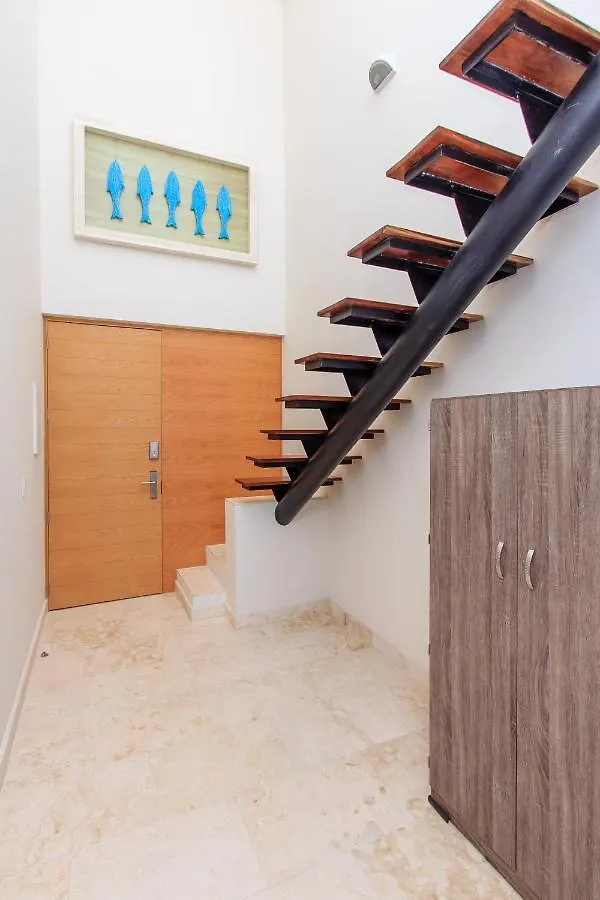 A-Nah Apartments, Rooftop Pool, Walking Distance To 5Th Avenue Playa del Carmen Apartment